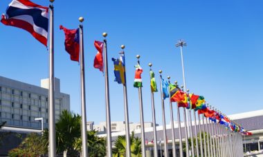 OBTENGA UNA CUENTA BANCARIA REGIONAL EN 10 PAISES